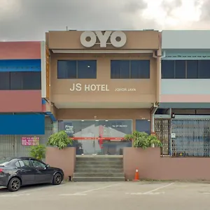 2* Hotel Oyo 89985 Js